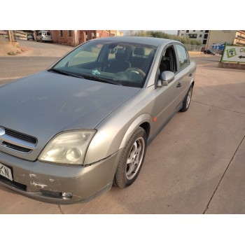 opel vectra c berlina del año 2003