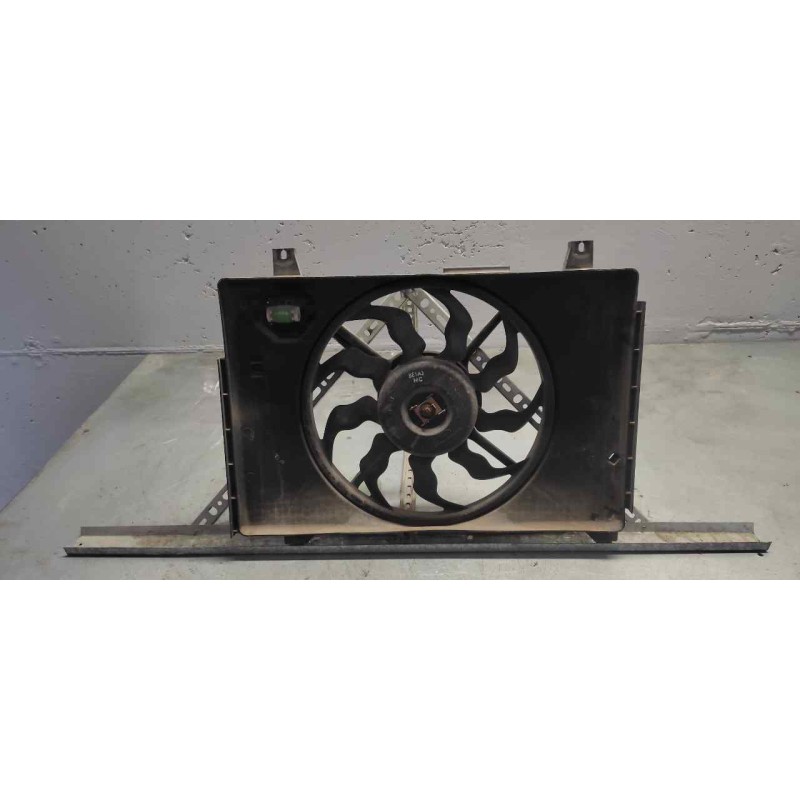 Recambio de electroventilador para hyundai accent (mc) gl referencia OEM IAM - Blanco 2