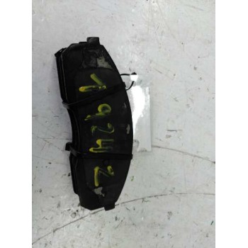 Recambio de pastillas de freno delanteras para kia carnival ii 2.9 cdri ex referencia OEM IAM  IZQUIERDAS 