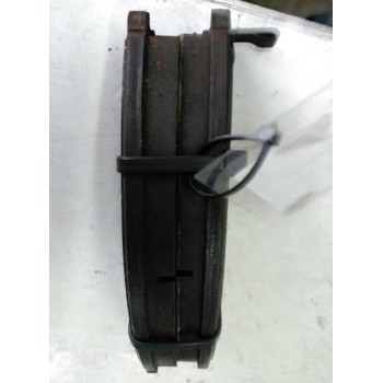 Recambio de pastillas de freno delanteras para kia carnival ii 2.9 cdri ex referencia OEM IAM  IZQUIERDAS 