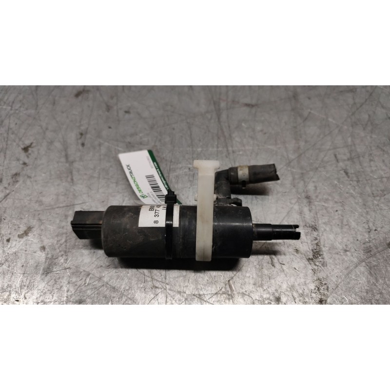 Recambio de bomba limpia para mini cooper s referencia OEM IAM 837742802  2 PINS