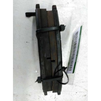 Recambio de pastillas de freno delanteras para kia carnival ii 2.9 cdri ex referencia OEM IAM  DERECHAS 