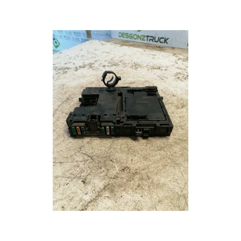 Recambio de caja reles / fusibles para peugeot 206 berlina 1.9 diesel referencia OEM IAM 9626460880 S105872300G BSI 4