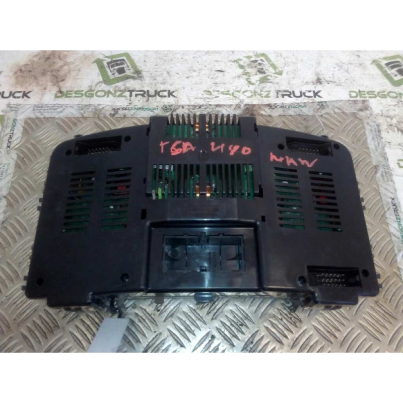 Recambio de cuadro instrumentos para man tg - a 18.480 fg / bb (e3/e4) xl referencia OEM IAM 81272026158 150802 3