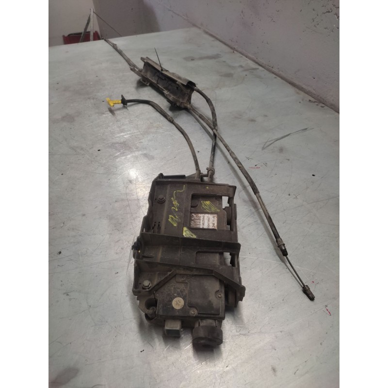 Recambio de freno de mano electrico para renault scenic ii 1.5 dci diesel referencia OEM IAM 8200419647  