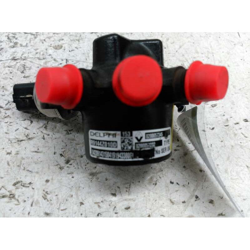 Recambio de rampa inyectora para renault kangoo (f/kc0) referencia OEM IAM 8200057345 DE ARAÑA 8200057232 - Blanco 2