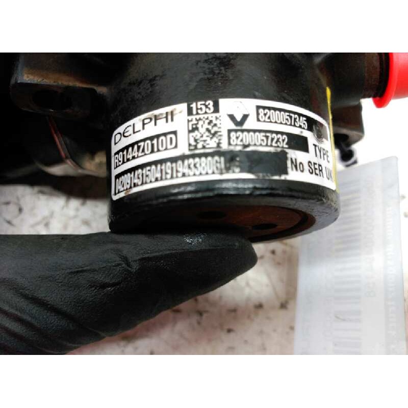 Recambio de rampa inyectora para renault kangoo (f/kc0) referencia OEM IAM 8200057345 DE ARAÑA 8200057232 - Blanco 3