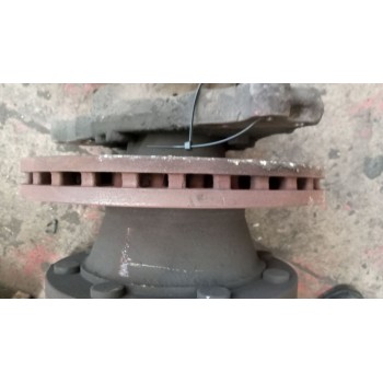 Recambio de buje delantero para iveco eurocargo tector 5.9 diesel referencia OEM IAM 7182042  