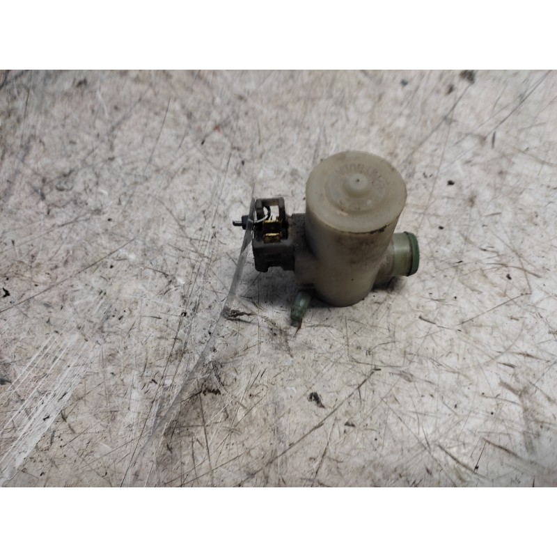 Recambio de bomba limpia para honda civic berlina (eg/eh) 1.5 lsi 3 berlina (eg4) referencia OEM IAM   2 PINS - Negro 2