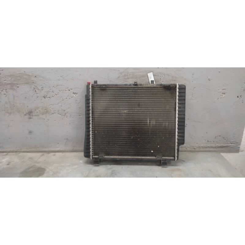 Recambio de radiador agua para mercedes-benz clase c (w202) berlina 2.2 diesel cat referencia OEM IAM 2025003403 2
