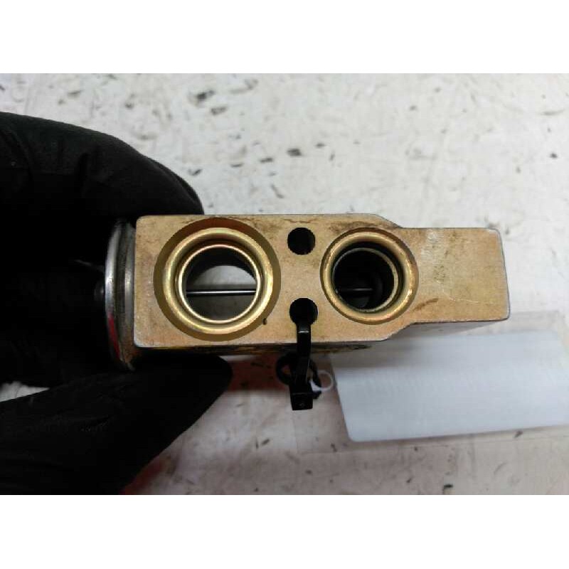 Recambio de valvula expansion para renault kangoo (f/kc0) referencia OEM IAM 662424M 52205790 - Blanco 2