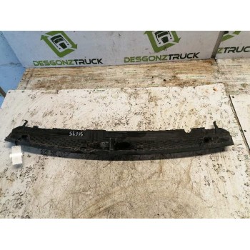 Recambio de rejilla delantera para ford fiesta (cbk) ambiente referencia OEM IAM 2S618A133BW  