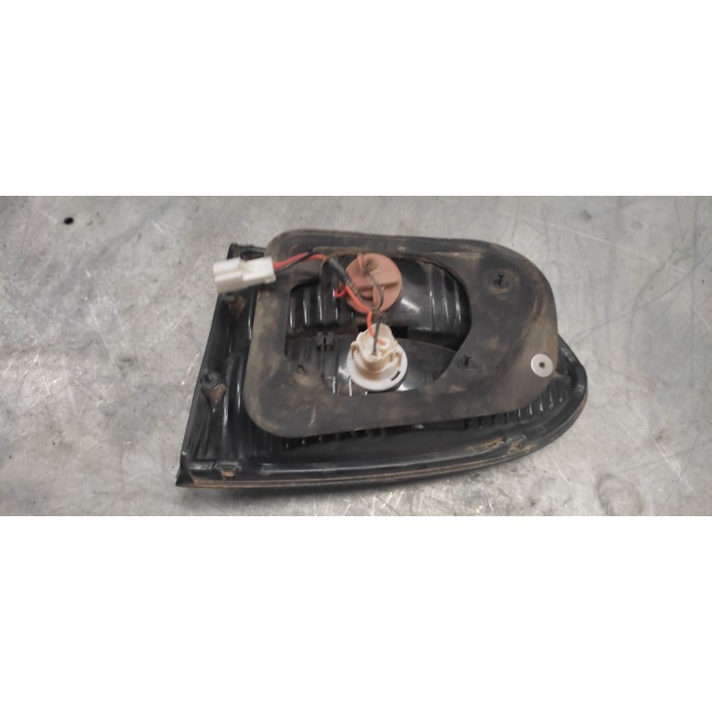 Recambio de piloto trasero izquierdo interior para hyundai h 1 h 1 furg.caja cerr.c. puerta referencia OEM IAM   3 PINS - Blanco 2