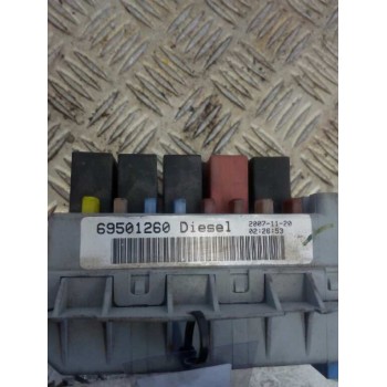 Recambio de caja reles / fusibles para iveco daily caja cerrada (1999 =>) 35 - s 12 caja cerrada referencia OEM IAM 69501260  