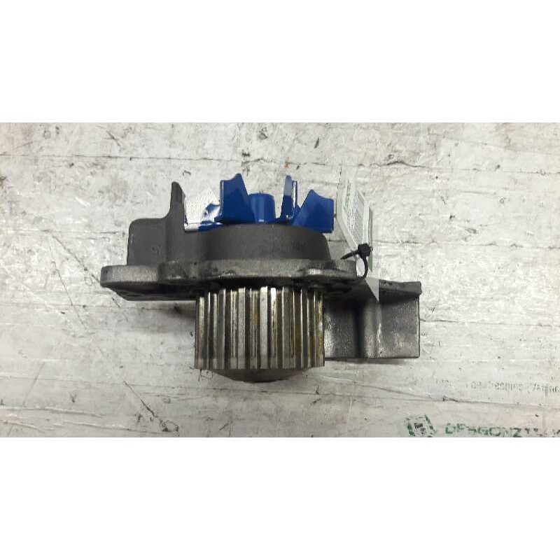Recambio de bomba agua para peugeot expert kombi confort acristaldo (5 asientos) referencia OEM IAM - Blanco 2
