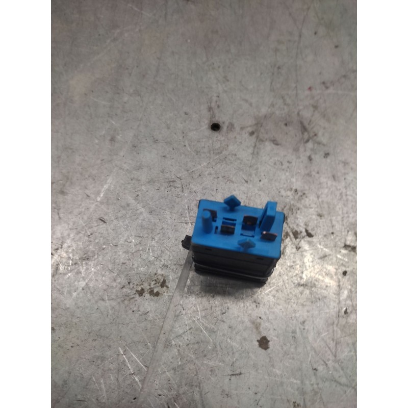 Recambio de boton antivaho para volkswagen t4 transporter/furgoneta (mod. 1991) combi referencia OEM IAM 7D0941435  4 PINS - Amarillo 2