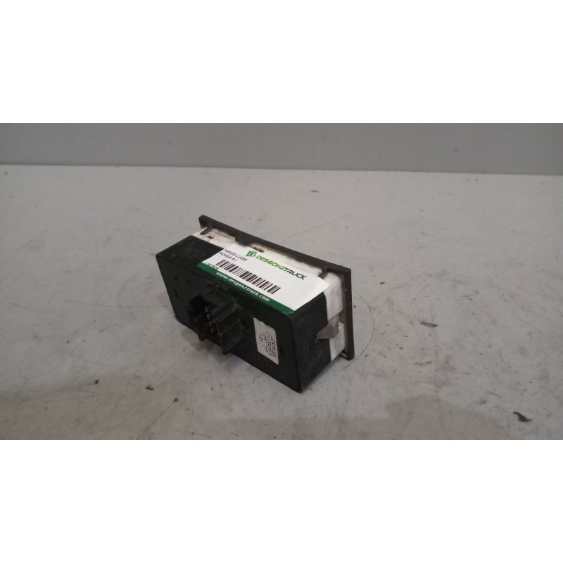 Recambio de mando luces para scania r i r 580 referencia OEM IAM 1540673 - Blanco 2