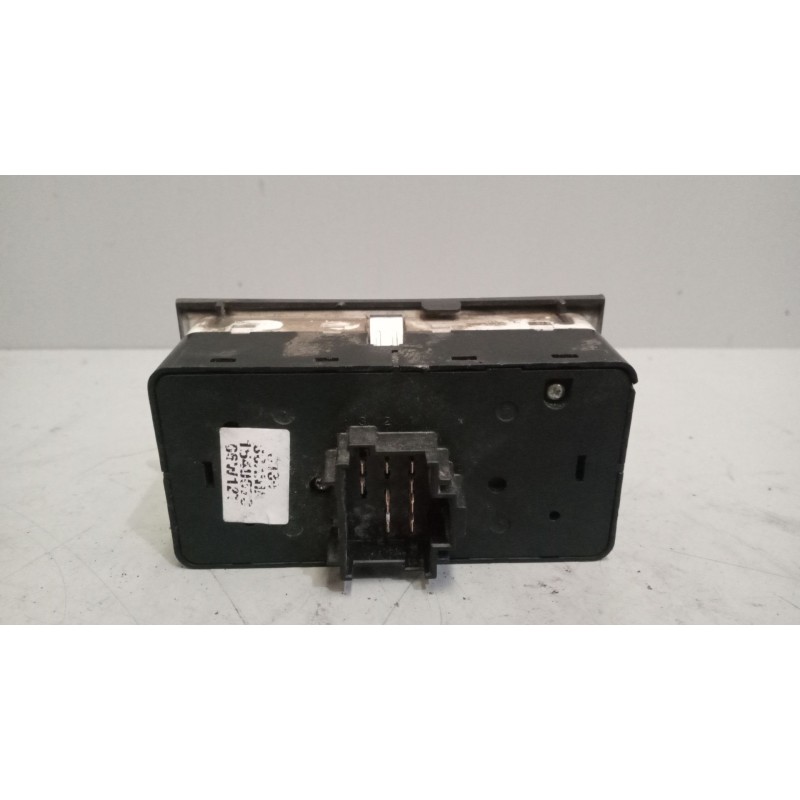 Recambio de mando luces para scania r i r 580 referencia OEM IAM 1540673 - Blanco 3