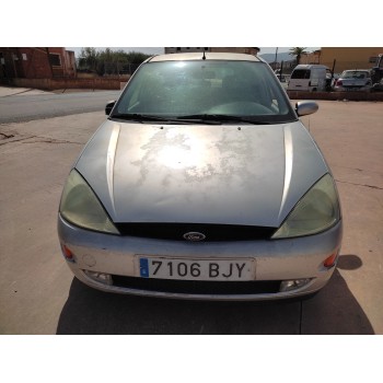 ford focus berlina (cak) del año 2001