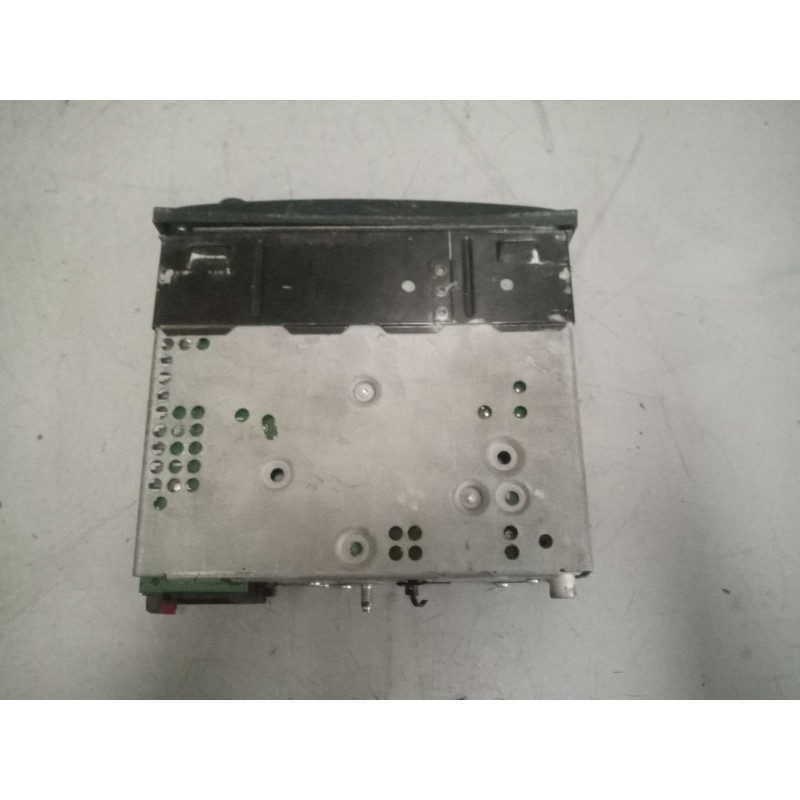 Recambio de sistema audio / radio cd para scania r i r 580 referencia OEM IAM 1776820 - Blanco 2