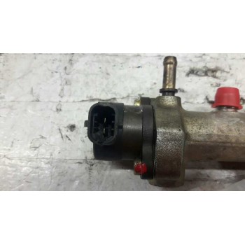 Recambio de rampa inyectora para opel corsa c blue line referencia OEM IAM 0445214044 BOSCH 