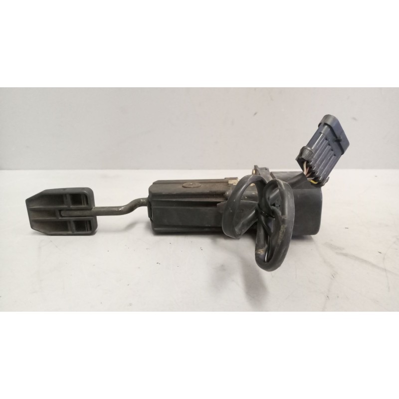 Recambio de pedal acelerador para iveco eurocargo referencia OEM IAM 41016771 4