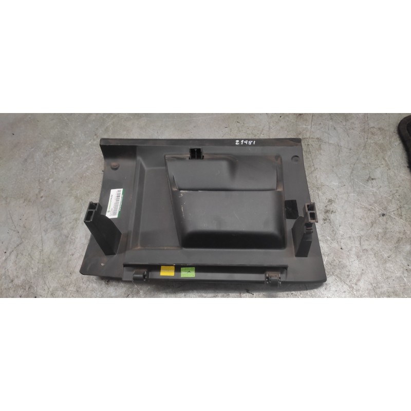 Recambio de guantera para peugeot 208 style referencia OEM IAM 2