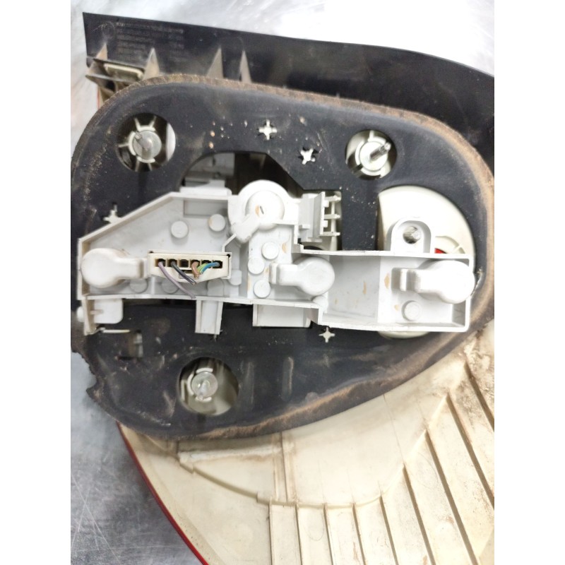 Recambio de piloto trasero izquierdo para bmw 1 (e81) 118 d referencia OEM IAM 716495505 - Negro 2