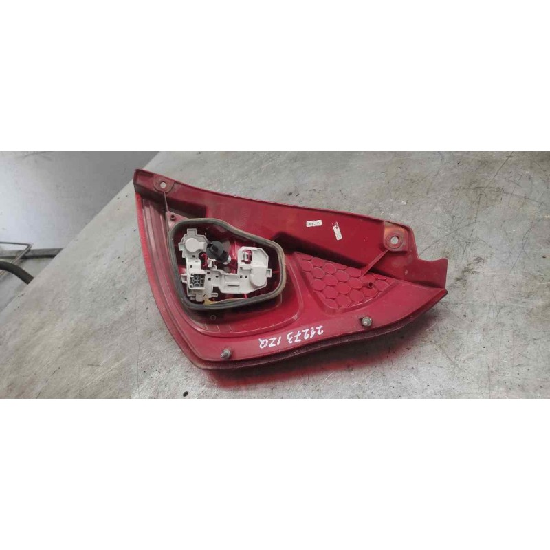 Recambio de piloto trasero izquierdo para ford fiesta (cb1) ambiente referencia OEM IAM   5 PINS 3