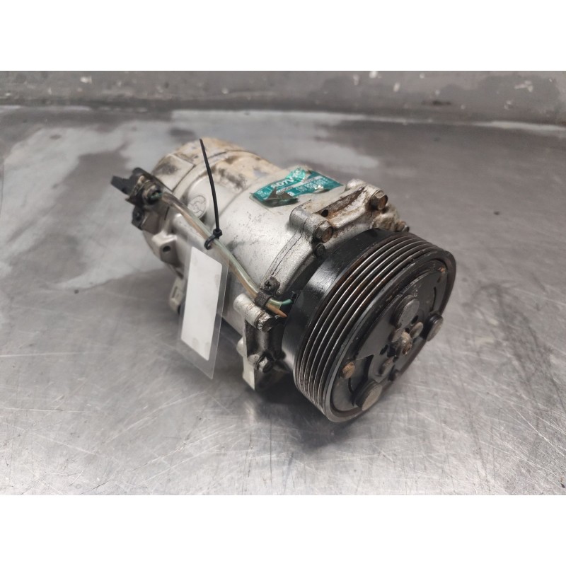 Recambio de compresor aire acondicionado para seat ibiza (6k1) select referencia OEM IAM 130820803F  