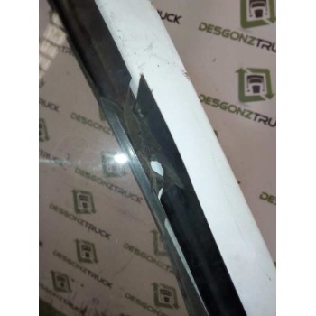 Recambio de puerta delantera derecha para mercedes trucks sprinter 410 d referencia OEM IAM   