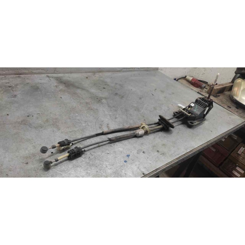 Recambio de palanca cambio para peugeot 208 style referencia OEM IAM 2