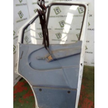 Recambio de puerta delantera derecha para mercedes trucks sprinter 410 d referencia OEM IAM   