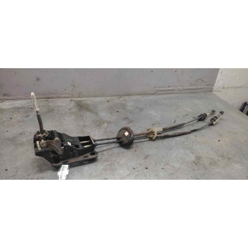Recambio de palanca cambio para peugeot 208 style referencia OEM IAM 3