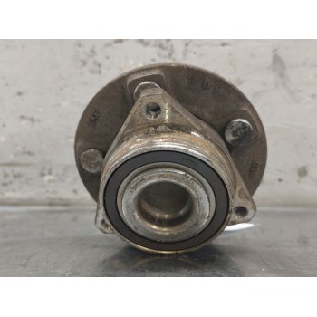 Recambio de buje trasero izquierdo para opel insignia berlina expression referencia OEM IAM   