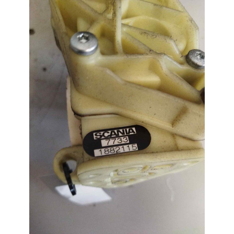 Recambio de palanca freno de mano para scania serie p/g/r (l-clase) 12.7 diesel referencia OEM IAM 1882115 9617241020 - Blanco 2