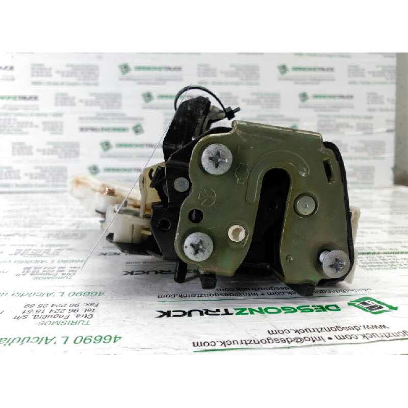Recambio de cerradura puerta trasera izquierda para nissan primera berl./familiar (p10/w10) gx berlina (a,e) referencia OEM IAM 