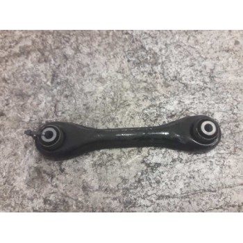 Recambio de brazo suspension inferior trasero derecho para volvo c30 d5 r-design referencia OEM IAM K7LRA  