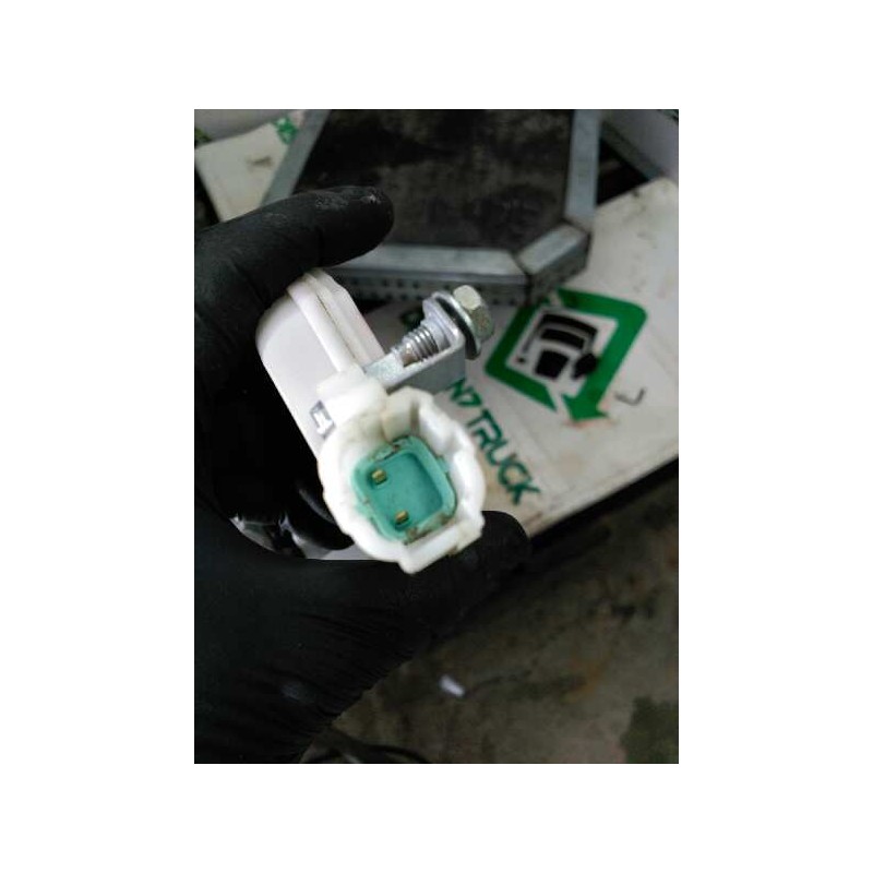 Recambio de cerradura puerta trasera derecha para nissan primera berl./familiar (p10/w10) gx berlina (a,e) referencia OEM IAM 82 - Blanco 4