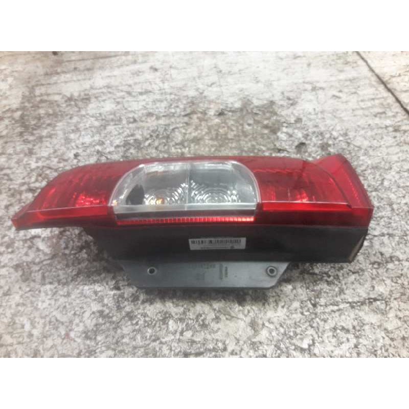 Recambio de piloto trasero derecho para peugeot bipper básico referencia OEM IAM - Blanco 2