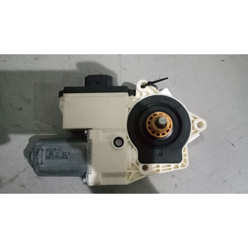Recambio de motor elevalunas delantero derecho para man tgx 18.xxx fg / 4x2 bl xl referencia OEM IAM 81259706108  