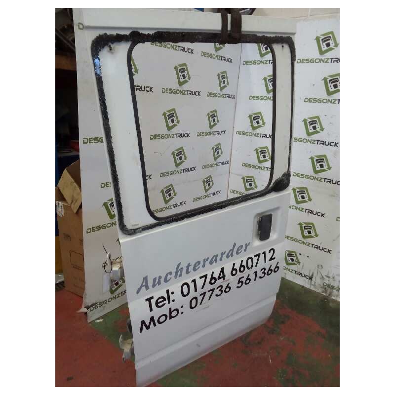 Recambio de puerta trasera izquierda para ford transit mod. 2000 bus ft 350 l 13-sitzer-bus referencia OEM IAM 1485180 - Blanco