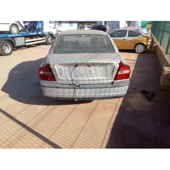 volvo s80 berlina del año 1999