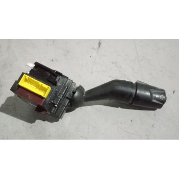 Recambio de mando limpia para renault serie t 12.8 diesel referencia OEM IAM 23517978  MANDO INTERMITENTES