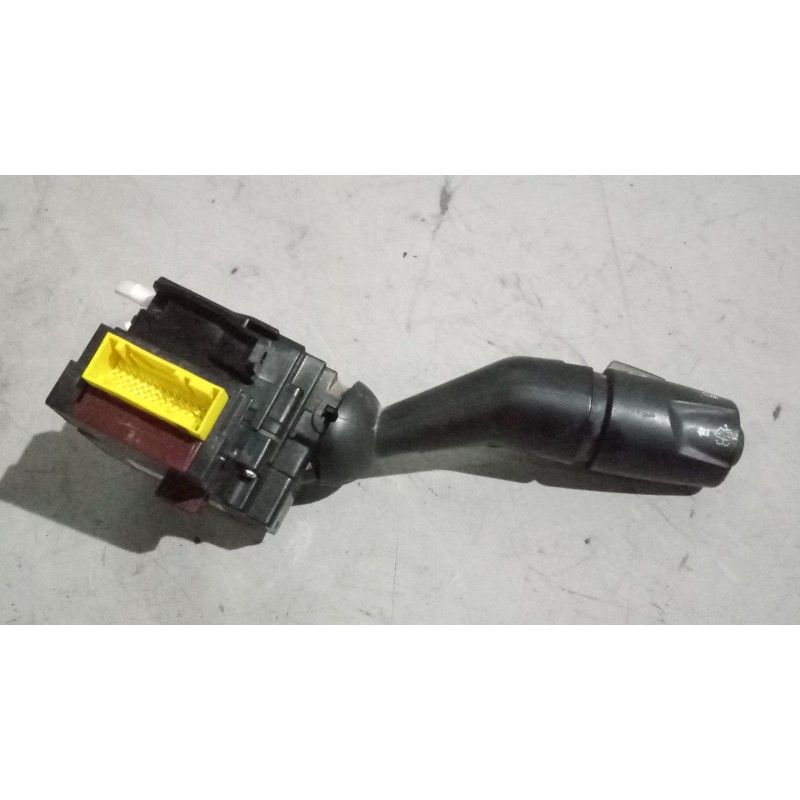 Recambio de mando limpia para renault serie t 12.8 diesel referencia OEM IAM 23517978  MANDO INTERMITENTES - Blanco 4