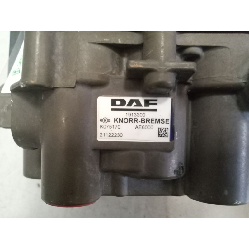Recambio de valvula aire para daf serie xf euro 6 12.9 diesel referencia OEM IAM 2027747 1913300 ZEL2100 - Blanco 4