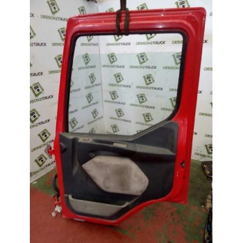 Recambio de puerta delantera derecha para renault premium route 2006 fas 4x2 larga distancia referencia OEM IAM   