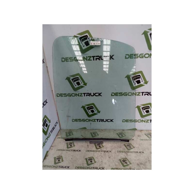 Recambio de luna delantera derecha para renault mascott fg 120. 35/55/65 cabina individual referencia OEM IAM 7701694295  