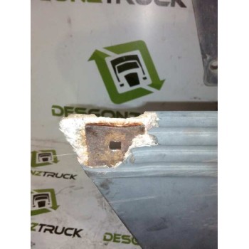 Recambio de peldaño derecho para nissan trucks m 140.17 referencia OEM IAM   