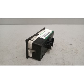 Recambio de mando luces para scania serie p/g/r (c-clase) 15.6 diesel referencia OEM IAM 1540673  
